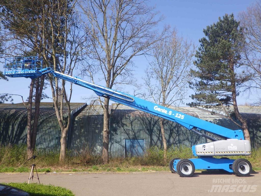 Genie S125 伸縮臂高空作業車
