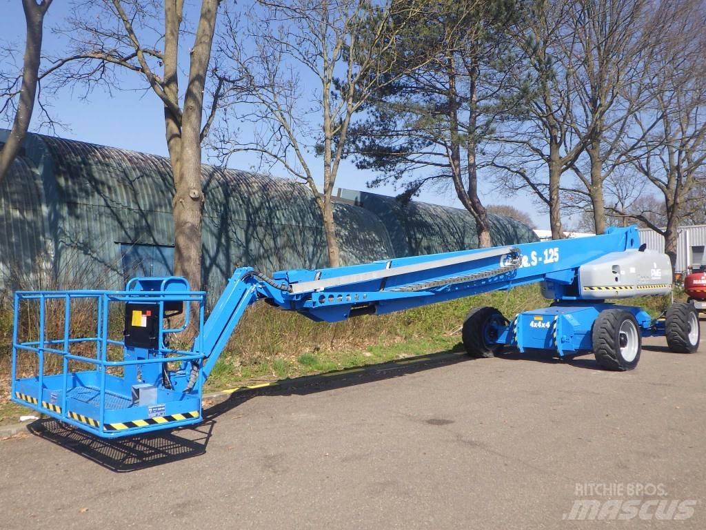 Genie S125 伸縮臂高空作業車