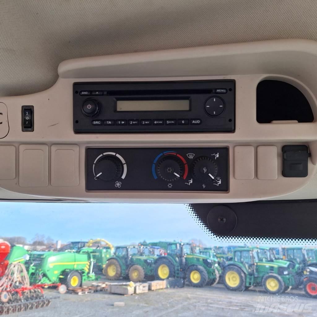 John Deere 6125R 曳引機
