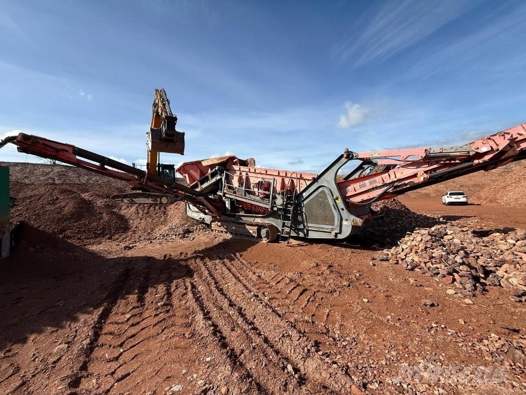 Sandvik QE 341 移動式篩選機