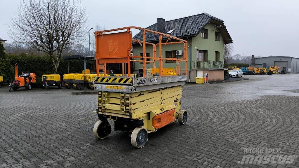 JLG 3246 ES 剪式升降機