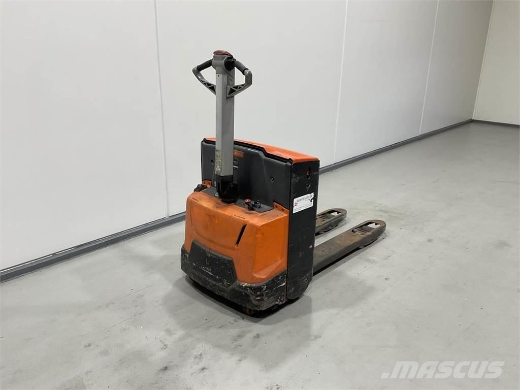 Rocla TWS16 低架升降機