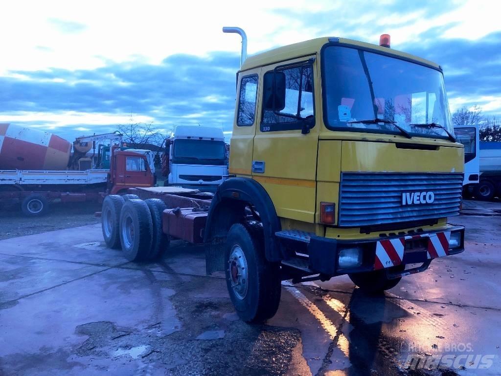 Iveco 330-26 其他貨車