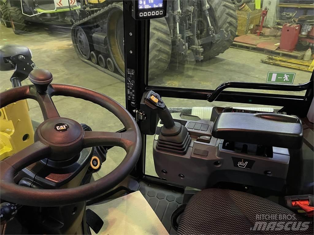 CAT 906 輪胎式裝載機