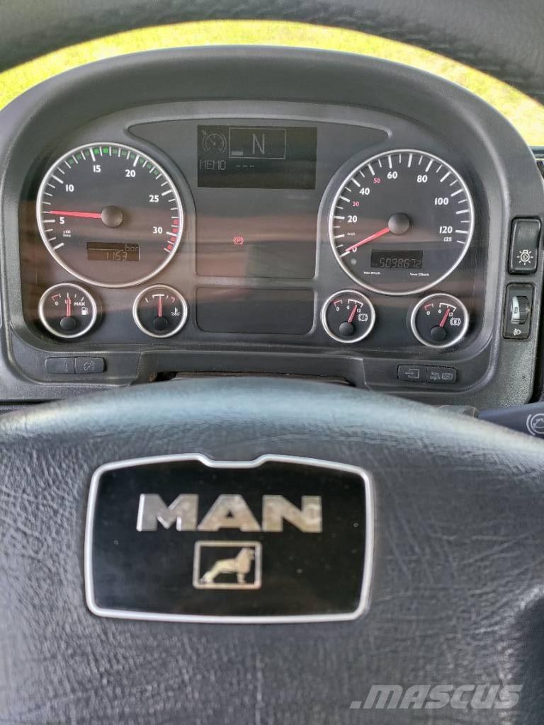 MAN TGL 12.240 起重機卡車