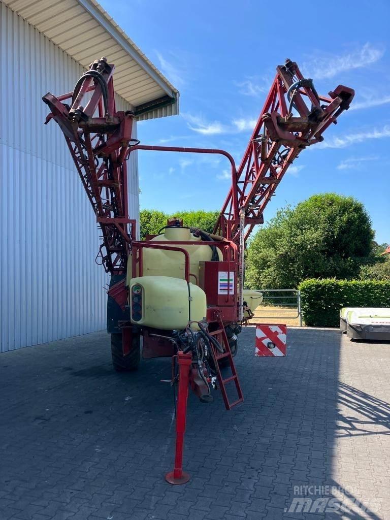 Hardi Commander 牽引式噴霧機