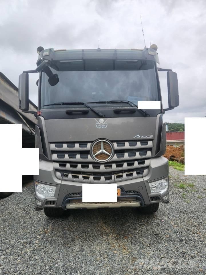 Mercedes-Benz 3951 側卸礦車