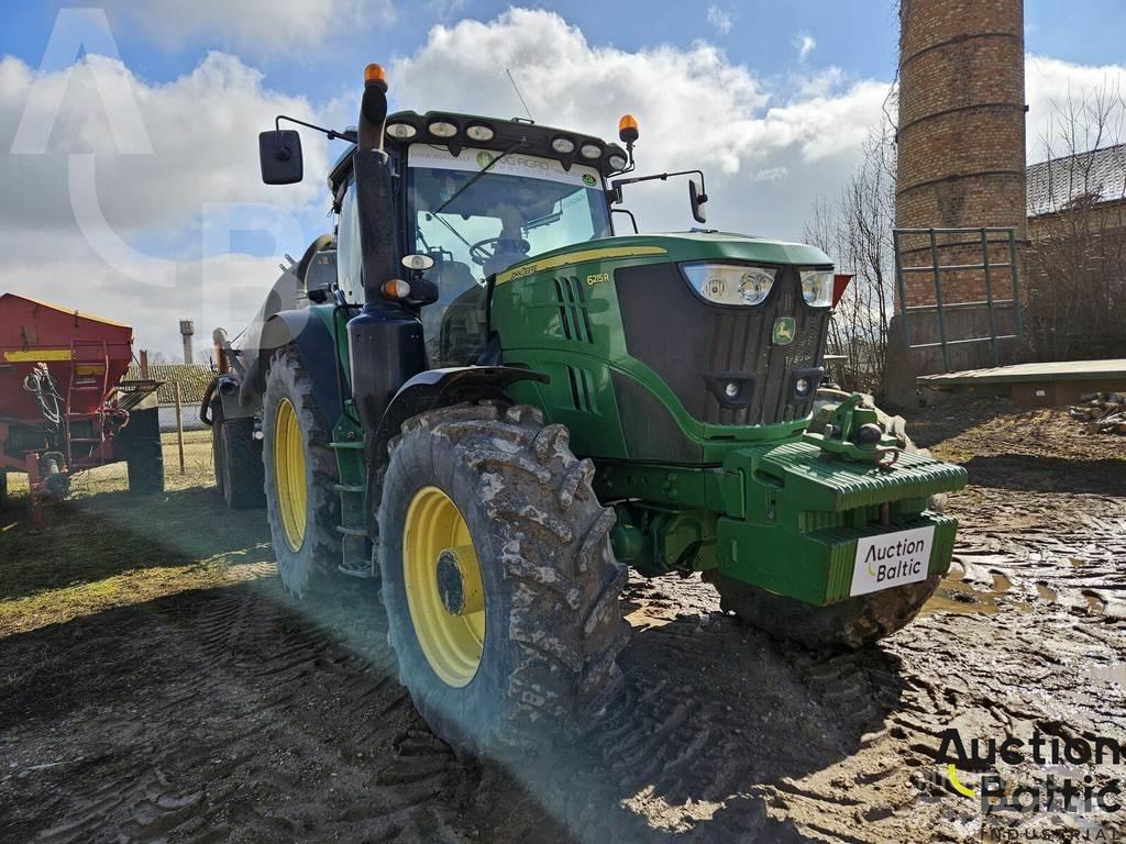 John Deere 6215 R 曳引機