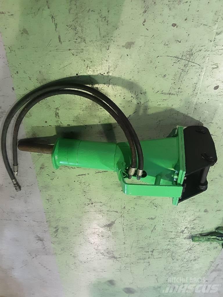 Montabert BRP70 鐵鎚/碎石機