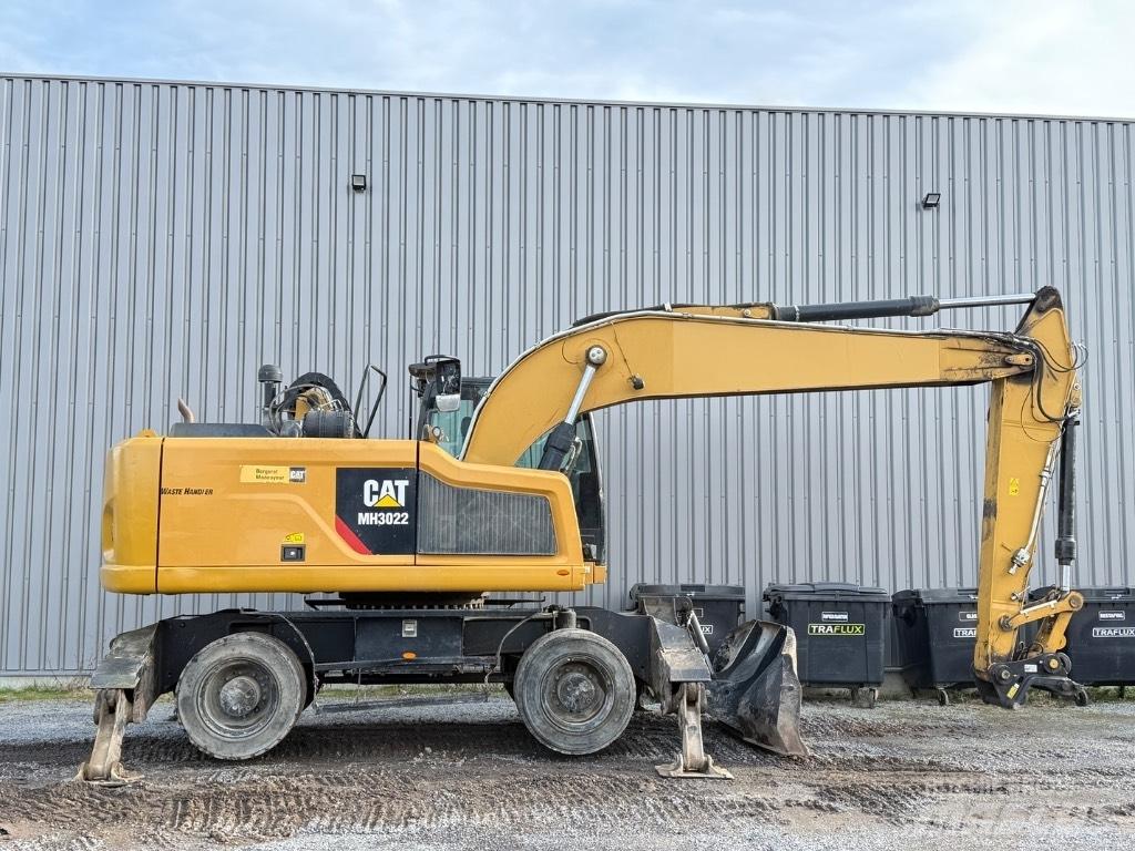 CAT MH3022 廢棄物/工業用操作車