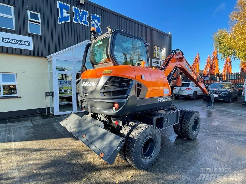 Doosan Dx57W-7 旋轉式挖土機/掘鑿機/挖掘機