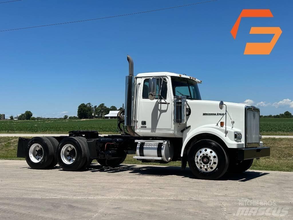 Western Star 4900 曳引機組件