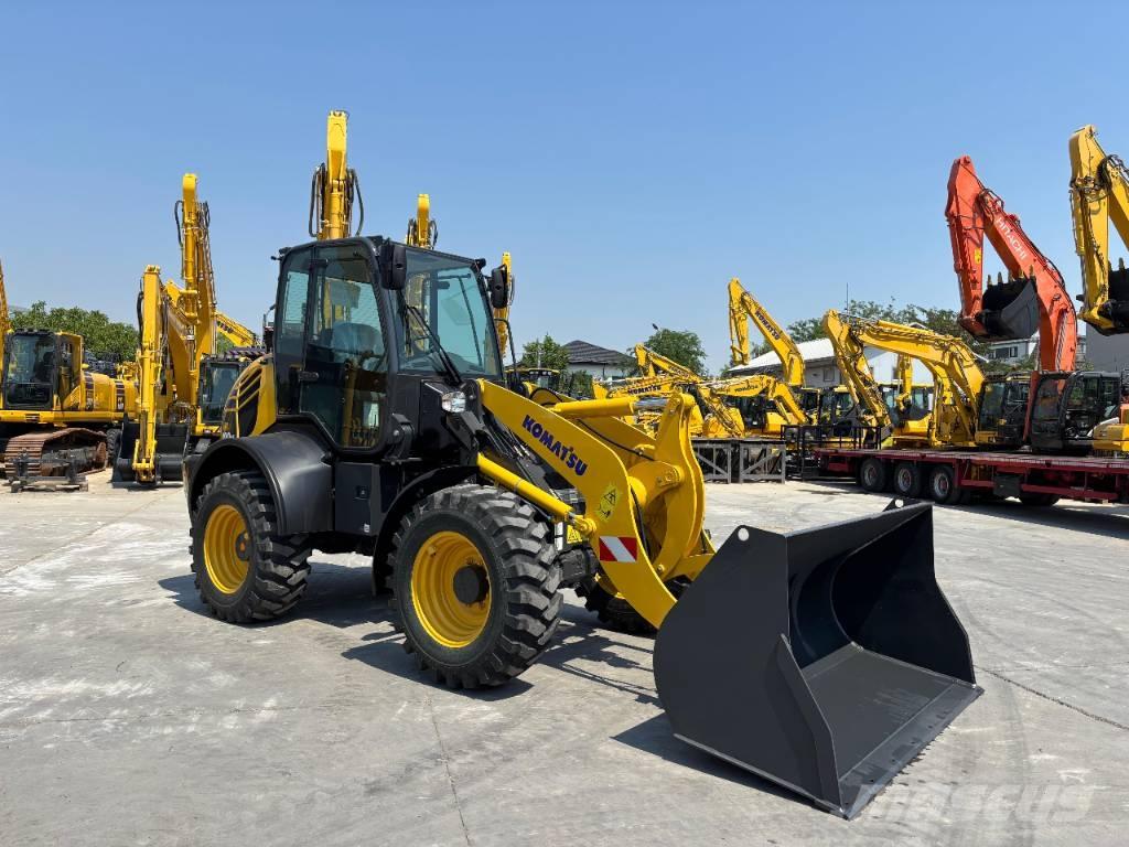 Komatsu WA 100 M-8 小型裝載機