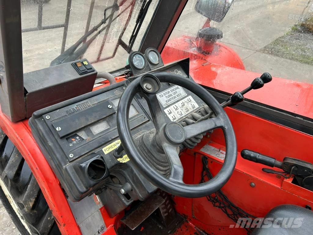 Manitou BT 420 伸縮臂操作車