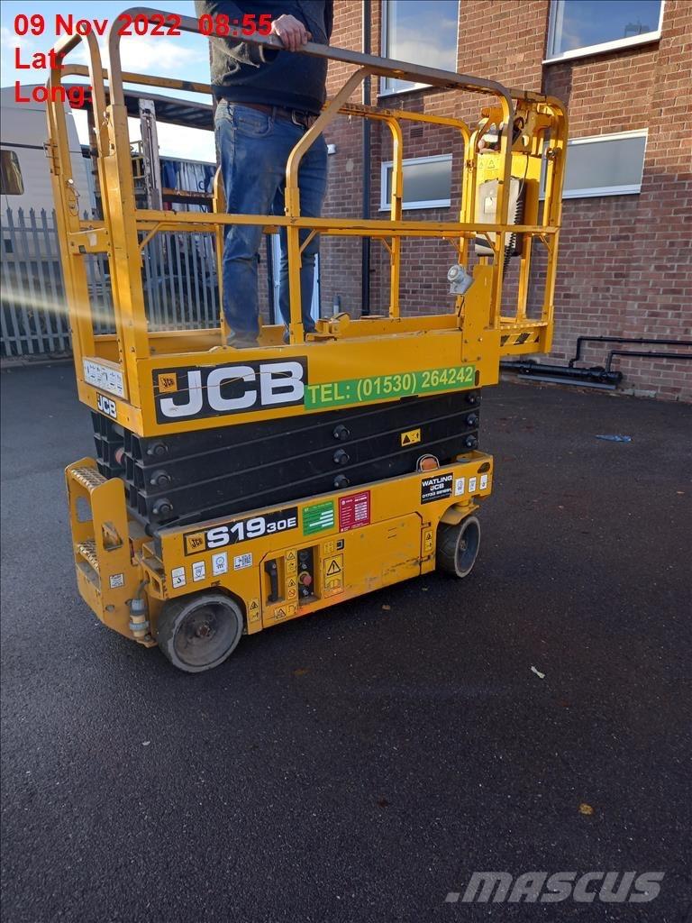 JCB 1930E 剪式升降機
