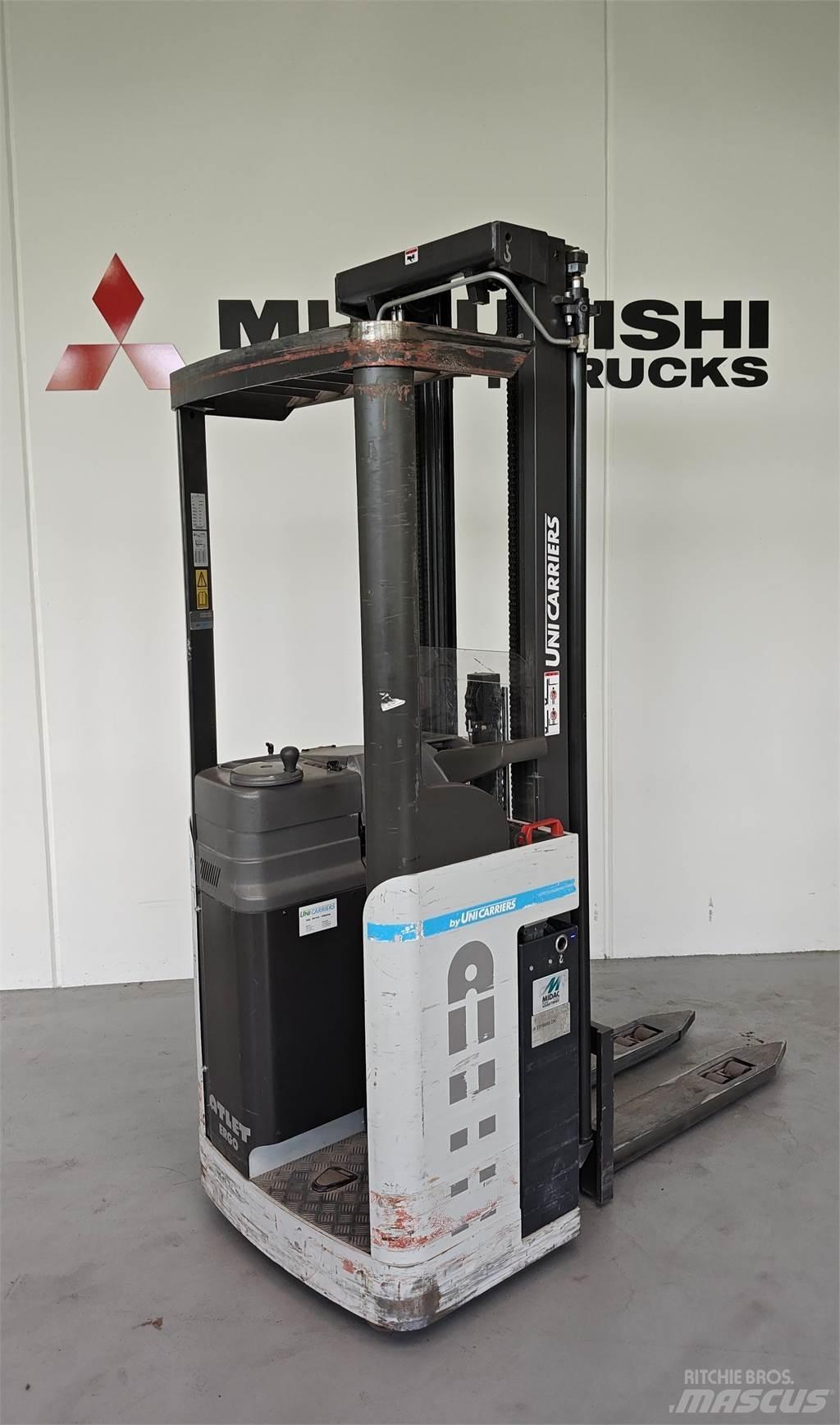 Atlet AJN/160SDT 平台型低架升降機