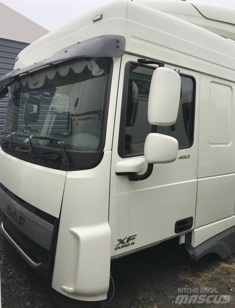 DAF XF 106 Euro 6 駕駛室與內部