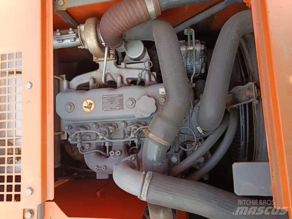 Hitachi ZX135 履帶式 挖土機/掘鑿機/挖掘機