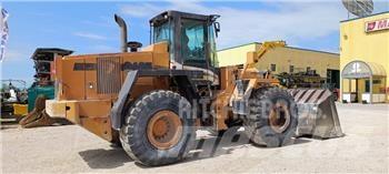 CASE 821 C 輪胎式裝載機