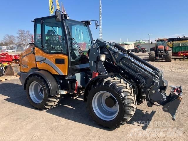 GiANT G5000 tele 農業用伸縮臂裝載機
