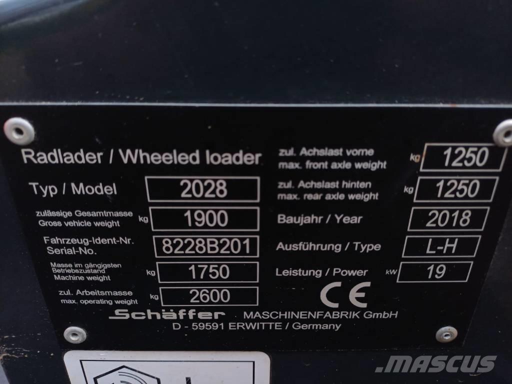 Schäffer 2028 多功能裝載機