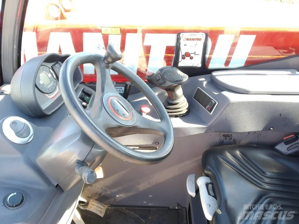 Manitou MT 625 伸縮臂操作車