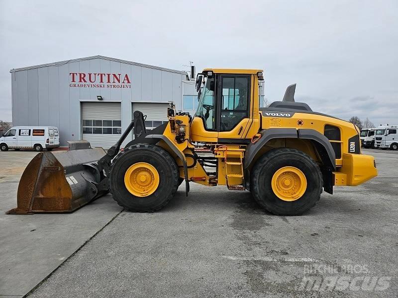 Volvo L 120 H 輪胎式裝載機