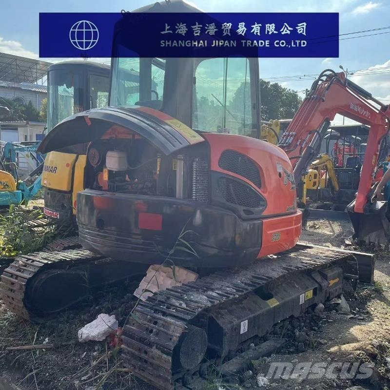 Kubota U 40 小型挖土機/掘鑿機<7t(小型挖掘機)