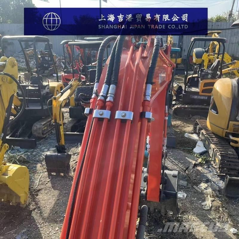 Kubota U 40 小型挖土機/掘鑿機<7t(小型挖掘機)