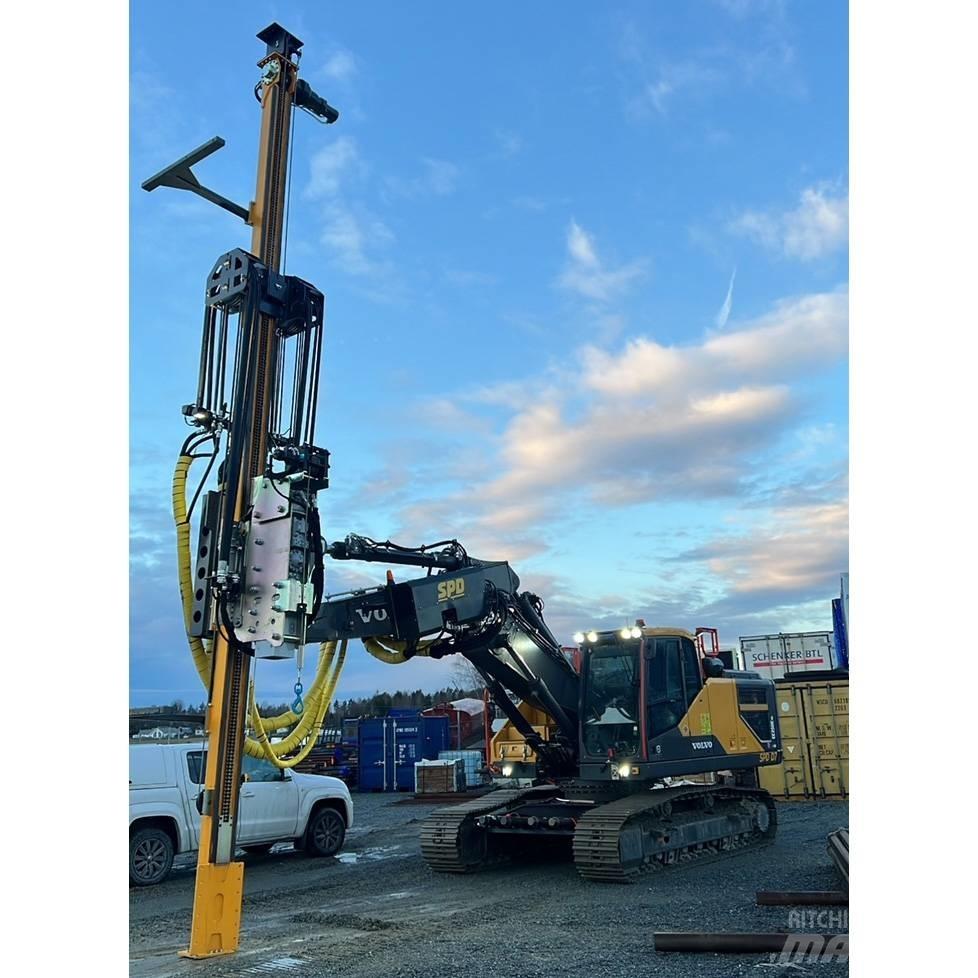 Volvo EC250-D7 打樁機