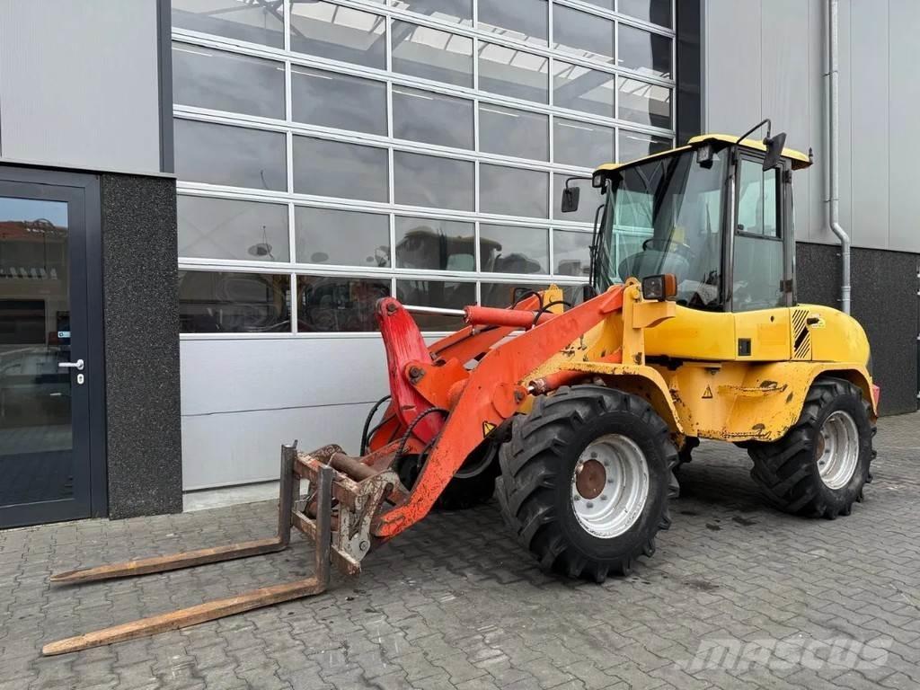 Volvo L35B 輪胎式裝載機