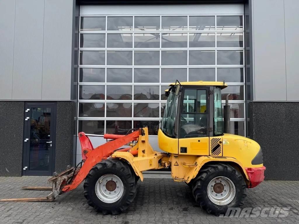 Volvo L35B 輪胎式裝載機