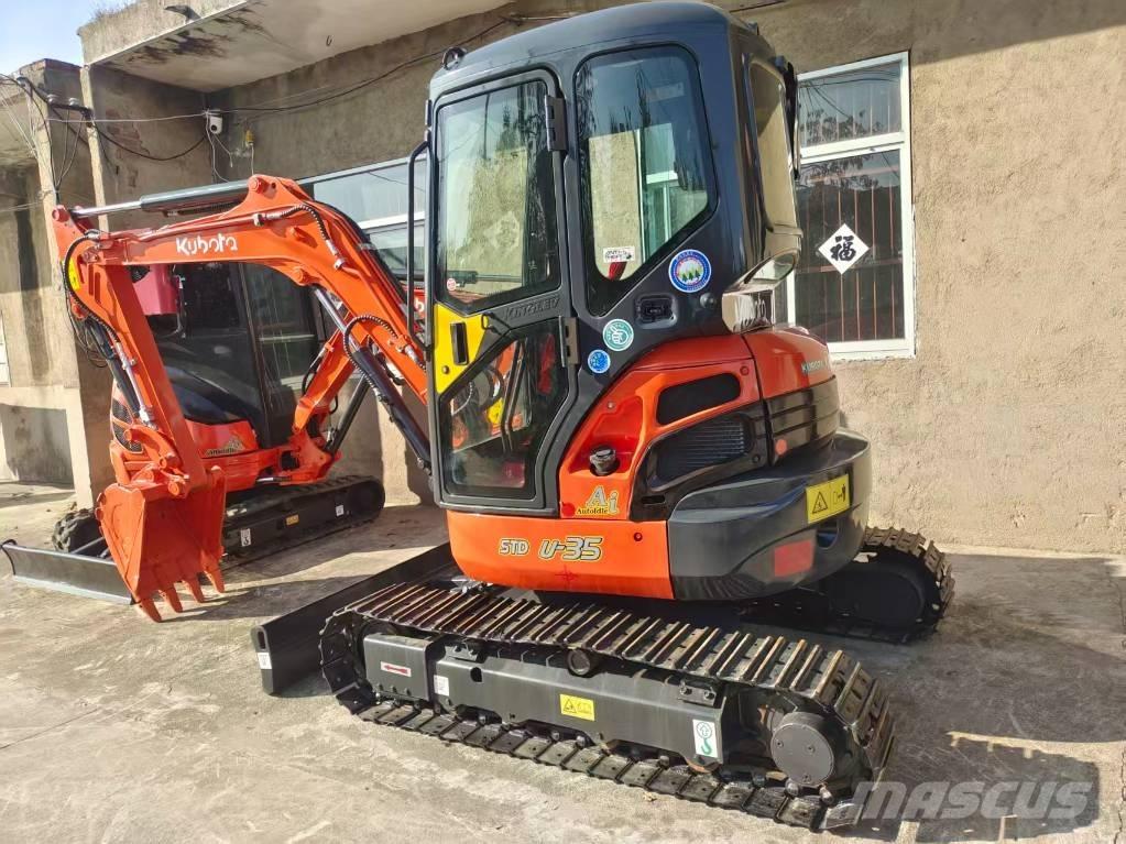 Kubota U 35 小型挖土機/掘鑿機<7t(小型挖掘機)