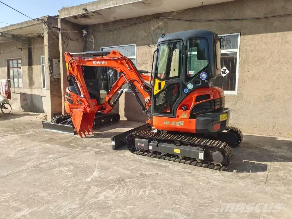 Kubota U 35 小型挖土機/掘鑿機<7t(小型挖掘機)