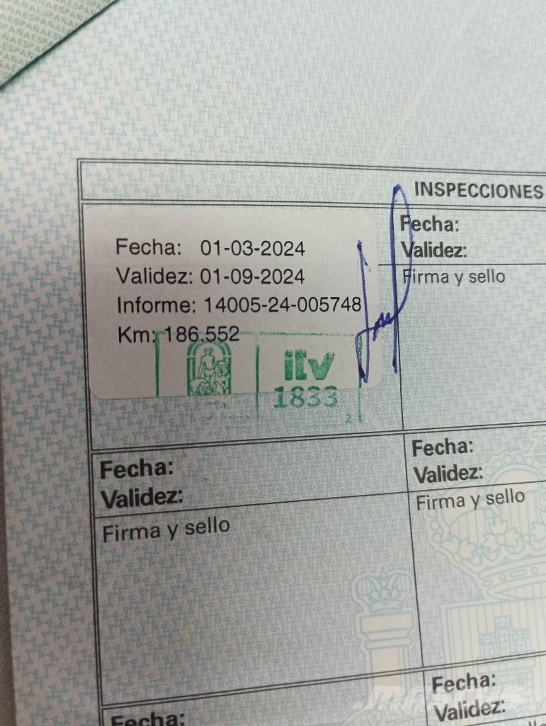 Fiat Doblo 廂式貨物運輸車