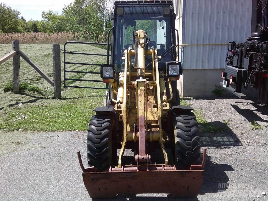 Wacker Neuson WL 25 輪胎式裝載機