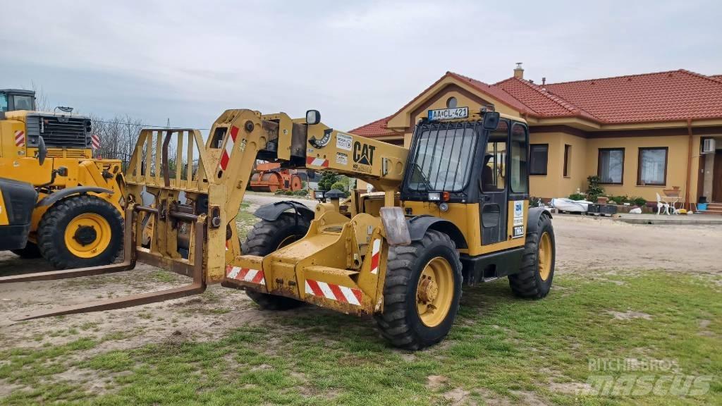 CAT TH 63 伸縮臂操作車