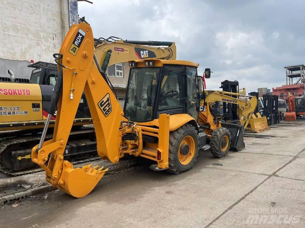 JCB 3 CX 反鏟裝載機