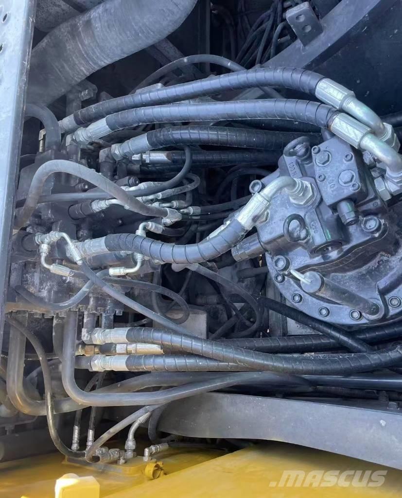 Volvo EC 240 履帶式 挖土機/掘鑿機/挖掘機