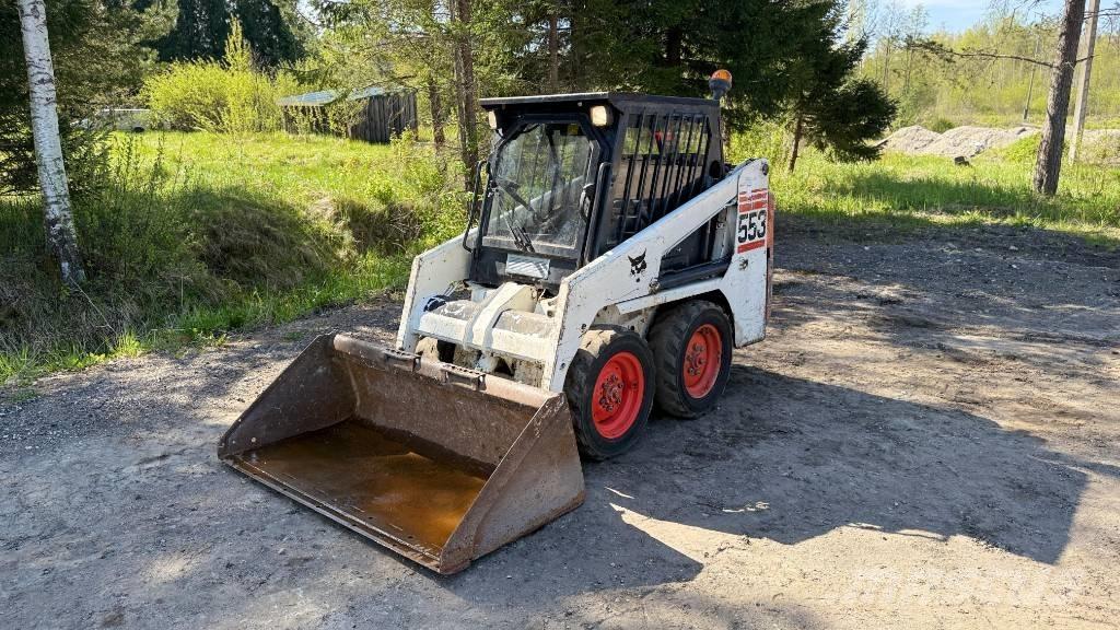 Bobcat 553 滑移轉向裝載機
