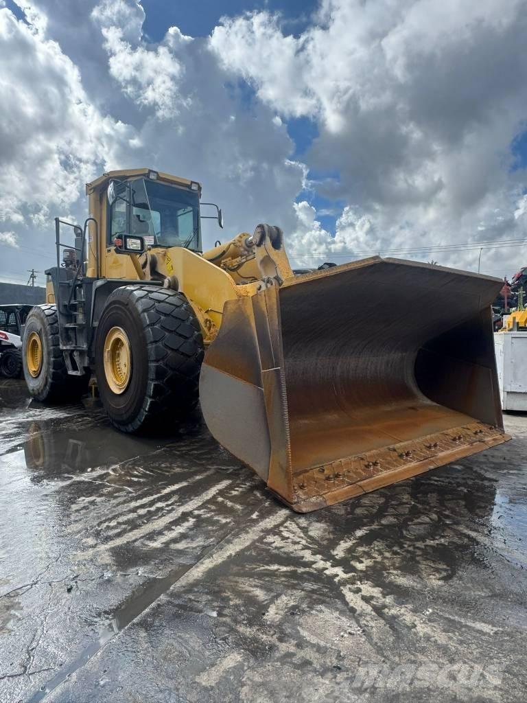 Komatsu WA 320-8 輪胎式裝載機