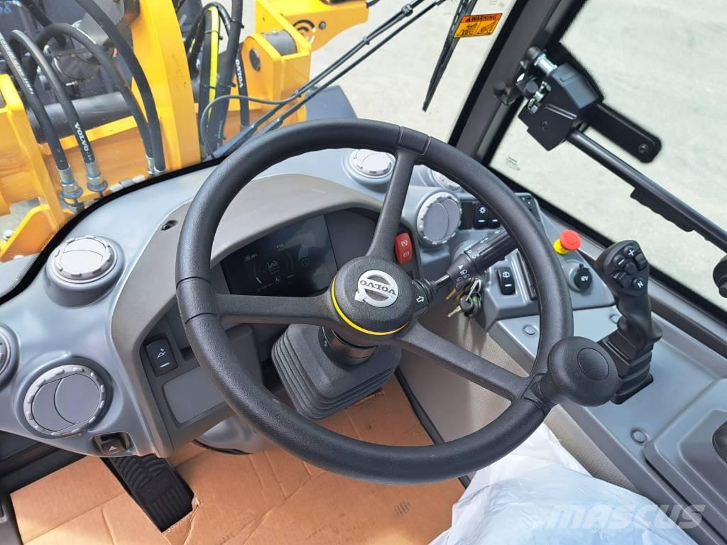 Volvo JL25H 滑移轉向裝載機