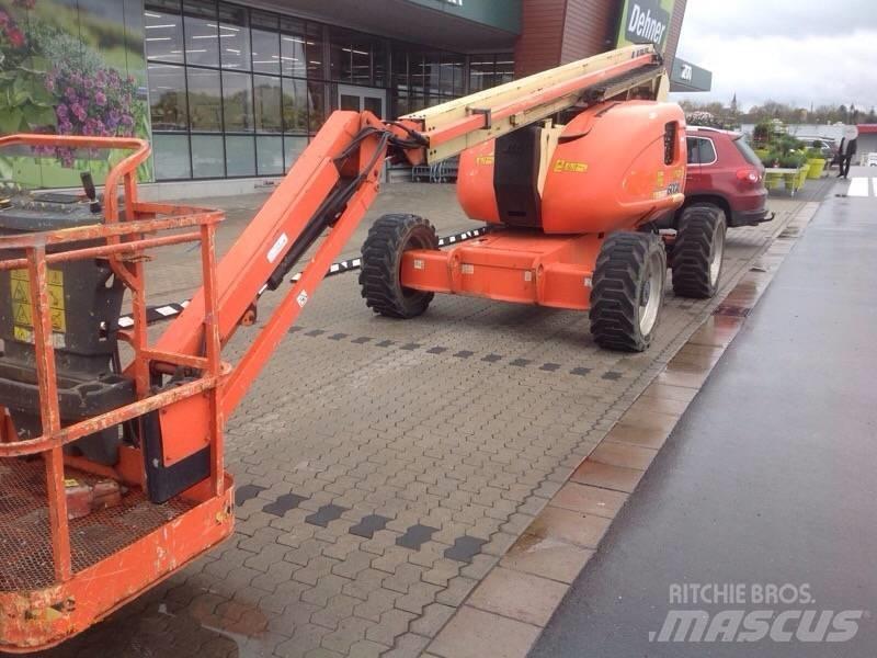 JLG 600 AJ 曲臂高空作業車
