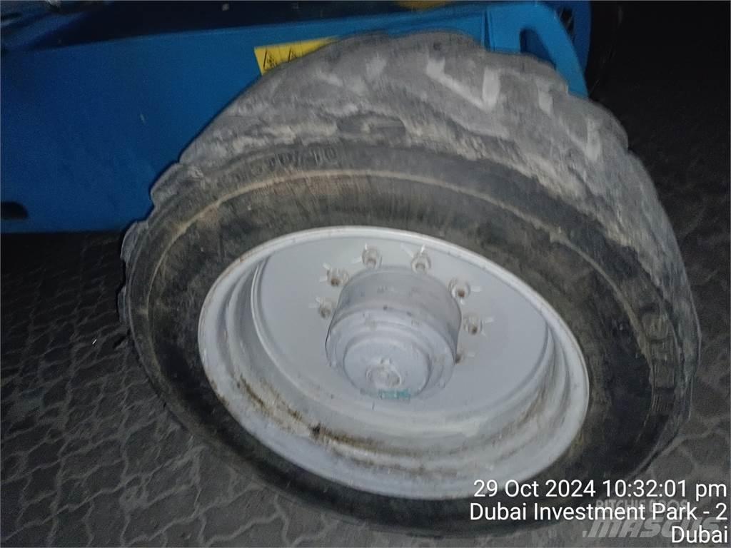 Genie S125 伸縮臂高空作業車