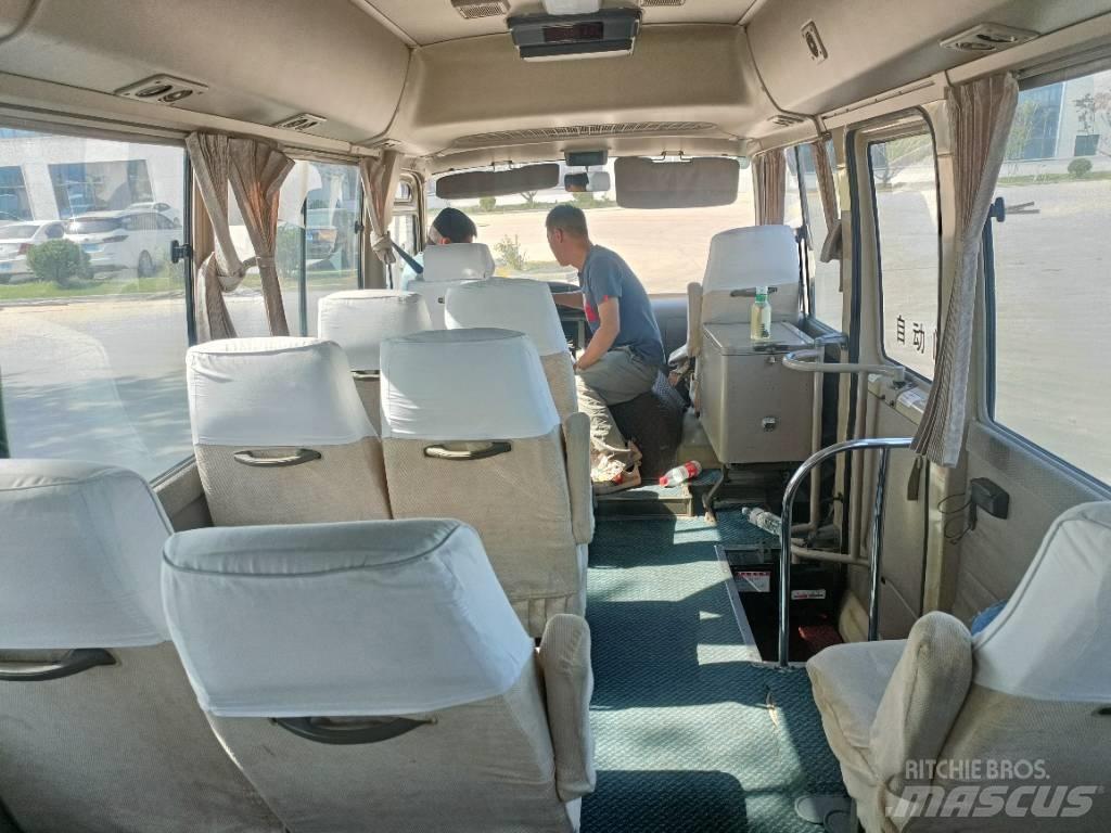 Toyota Coaster 公路客運汽車