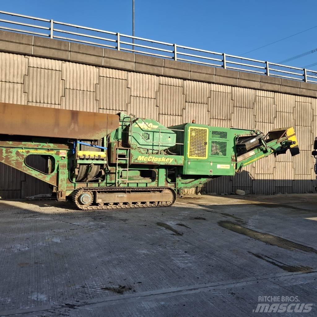 McCloskey J40 移動式壓碎機