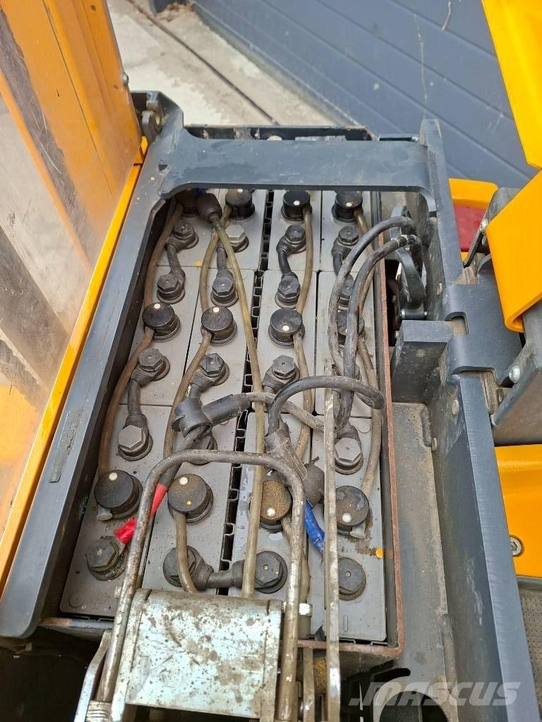 Jungheinrich EJD 220 行走控制式堆積機