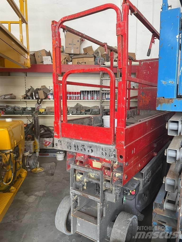 JLG 2030 ES 剪式升降機