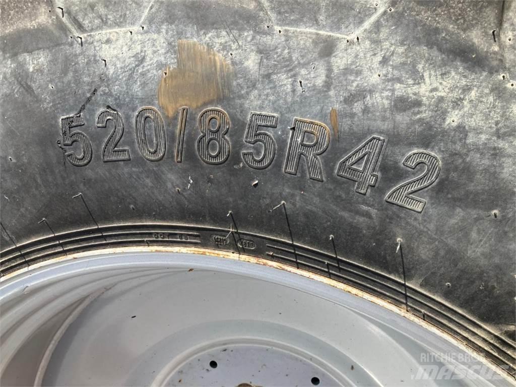 Petlas 520/85R42 其他農業機械