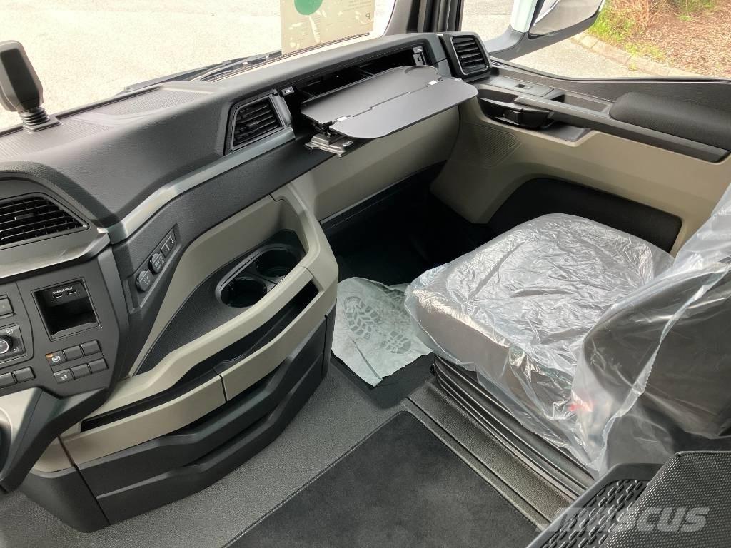 MAN TGX 26.520 吊鉤式起重車